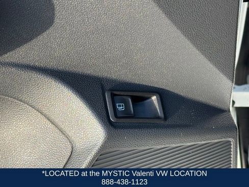 Certified 2023 Volkswagen Taos SE w/ Panoramic Sunroof Package image 41