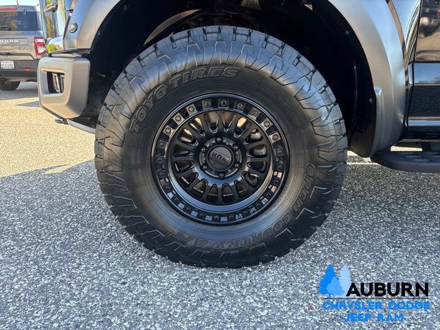 Used 2018 Ford F150 Raptor w/ Equipment Group 802A Luxury AWD/4WD image 23