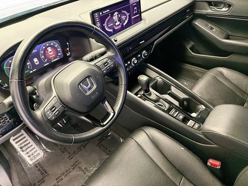 Used 2024 Honda Accord Sport image 7