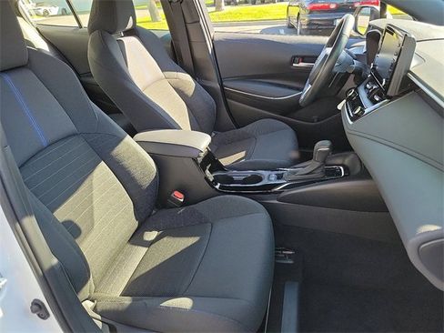 Used 2022 Toyota Corolla SE image 18