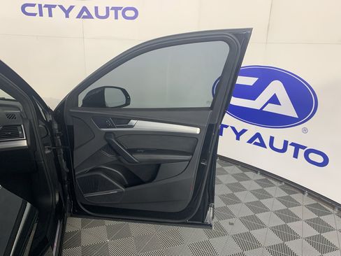 Used 2022 Audi Q5 e Prestige AWD/4WD image 37