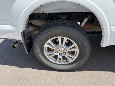 Used 2018 Ford F150 Lariat w/ Equipment Group 502A Luxury AWD/4WD image 20