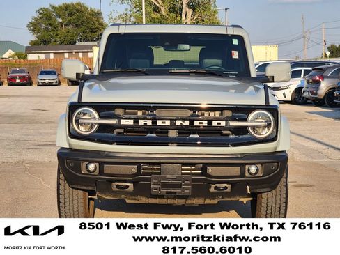 Used 2024 Ford Bronco Outer Banks AWD/4WD image 2