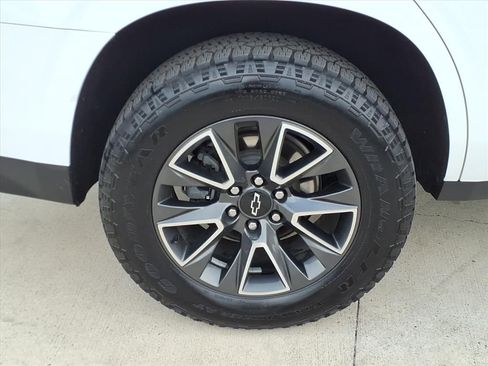 Used 2022 Chevrolet Tahoe Z71 image 13