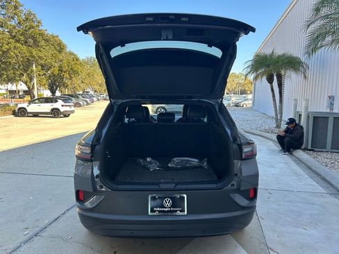 Used 2023 Volkswagen ID.4 Pro image 40