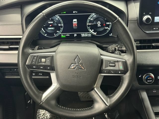 Used 2024 Mitsubishi Outlander 4WD Plug-In Hybrid image 33