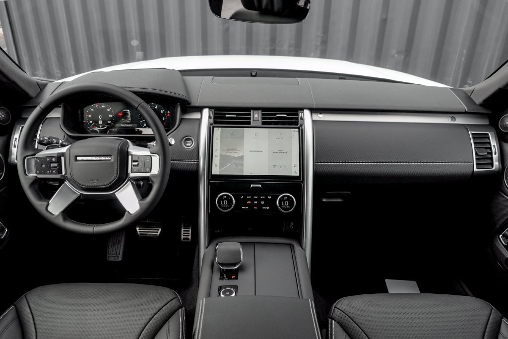 New 2026 Land Rover Discovery Limited Edition AWD/4WD image 20