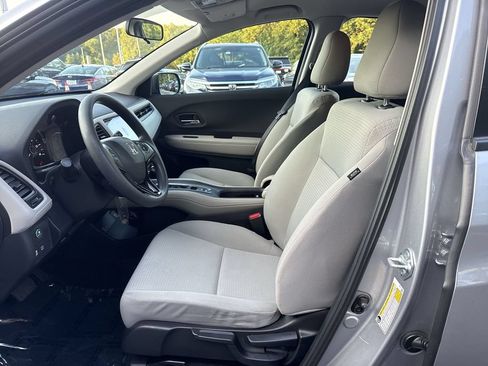 Used 2022 Honda HR-V LX image 13