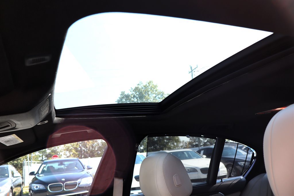 Used 2014 BMW 535i Sedan RWD image 21