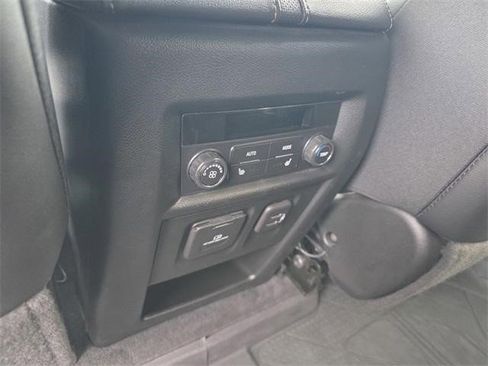 Certified 2023 Chevrolet Traverse Premier w/ LPO, Floor Liner Package image 15