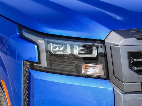 New 2026 Nissan Frontier SV w/ Tow Package AWD/4WD image 4