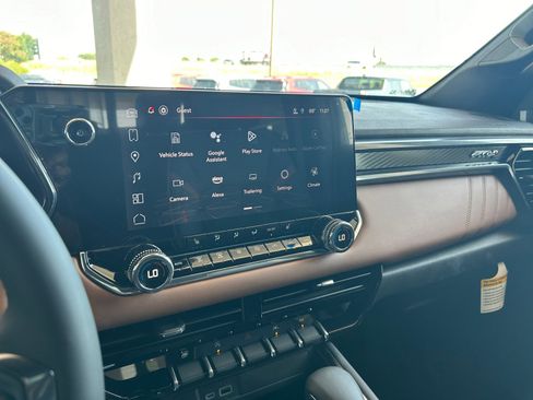 New 2025 GMC Canyon AT4 w/ Nightfall Edition image 16