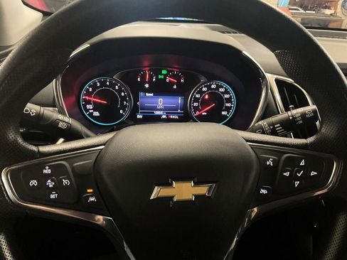 Used 2020 Chevrolet Equinox LT image 17