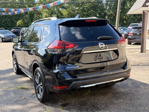 Used 2017 Nissan Rogue SL w/ SL Premium Package AWD/4WD image 5