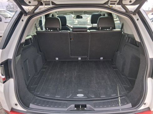 Used 2016 Land Rover Discovery Sport HSE image 10