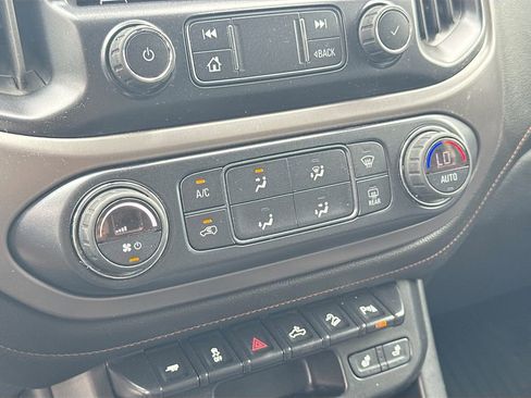 Used 2021 GMC Canyon AT4 w/ Trailering Package AWD/4WD image 16