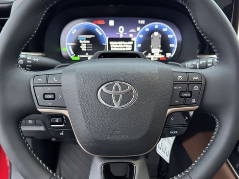 New 2026 Toyota Crown Signia image 21