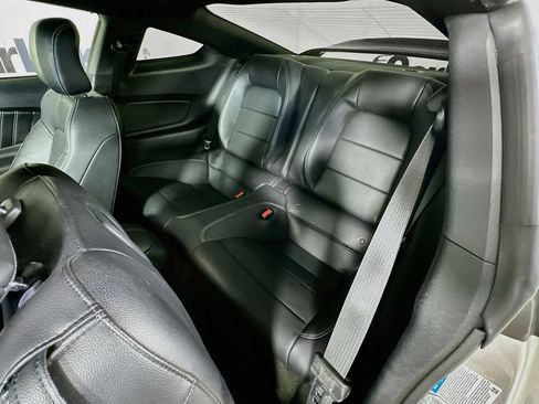 Used 2015 Ford Mustang GT Premium RWD image 27