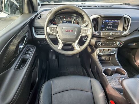 Used 2024 GMC Terrain SLE w/ Elevation Edition AWD/4WD image 11