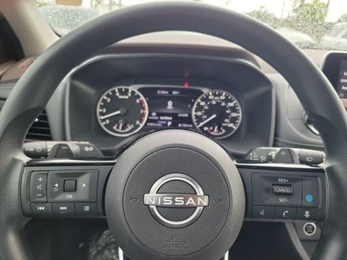 Certified 2023 Nissan Rogue SV FWD image 21