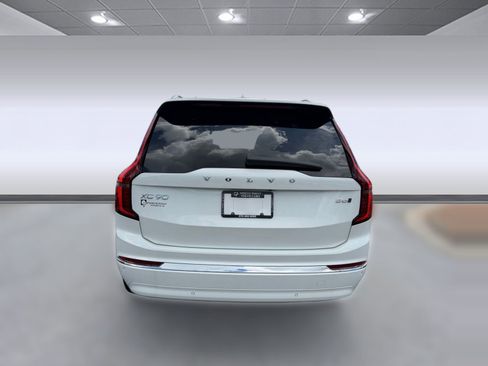 New 2026 Volvo XC90 B6 Ultra w/ Protection Package image 10