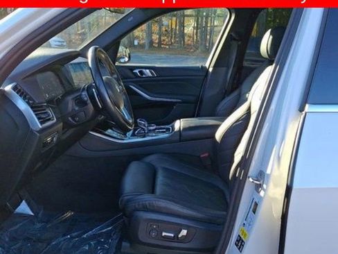 Used 2023 BMW X5 xDrive40i w/ Premium Package AWD/4WD image 3