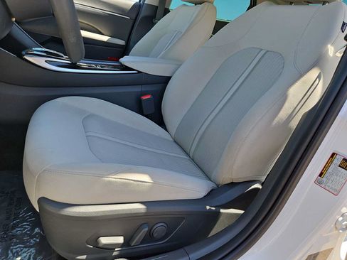 Certified 2023 Hyundai Sonata SEL FWD image 16