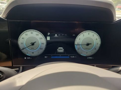 Used 2024 Hyundai Elantra SEL FWD image 16
