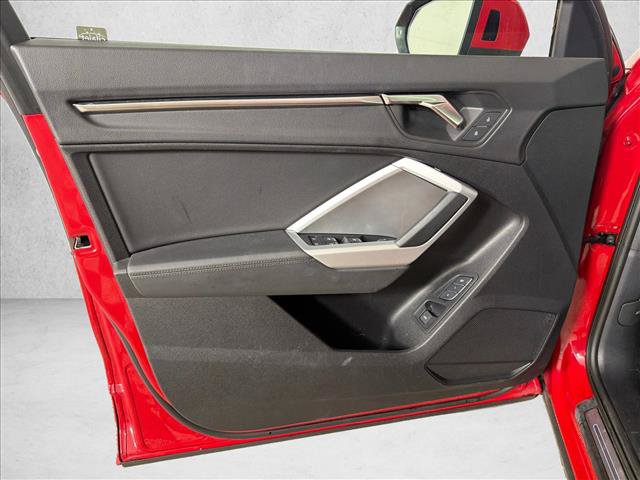 Used 2024 Audi Q3 2.0T Premium AWD/4WD image 11