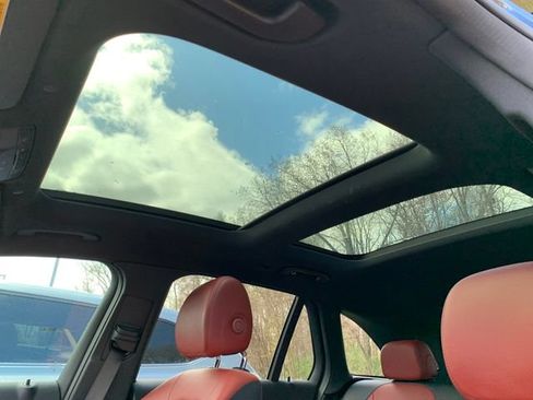 Used 2022 Mercedes-Benz GLC 300 4MATIC image 21