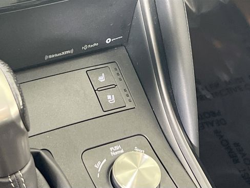 Used 2022 Lexus IS 350 F Sport image 19