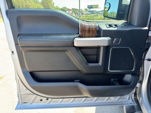 Used 2020 Ford F150 Lariat AWD/4WD image 18