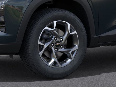 New 2026 Chevrolet Trax LT w/ Driver Confidence Package FWD image 33