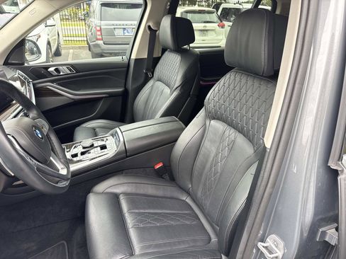 Used 2025 BMW X7 xDrive40i image 22