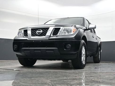 Used 2018 Nissan Frontier SV image 26