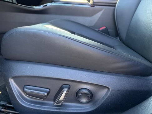 Used 2024 Toyota Prius XLE FWD image 26