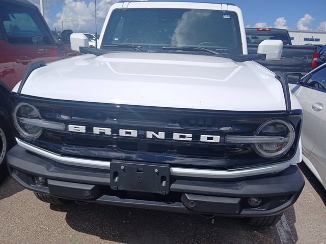 Used 2024 Ford Bronco Outer Banks AWD/4WD image 2