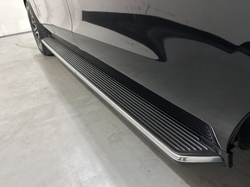 Used 2023 Ford Expedition Max XLT image 22