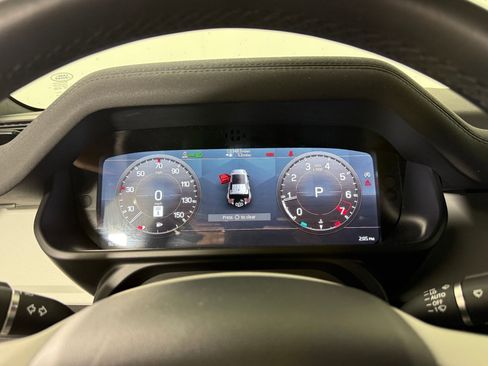 Used 2023 Land Rover Defender 110 S AWD/4WD image 18