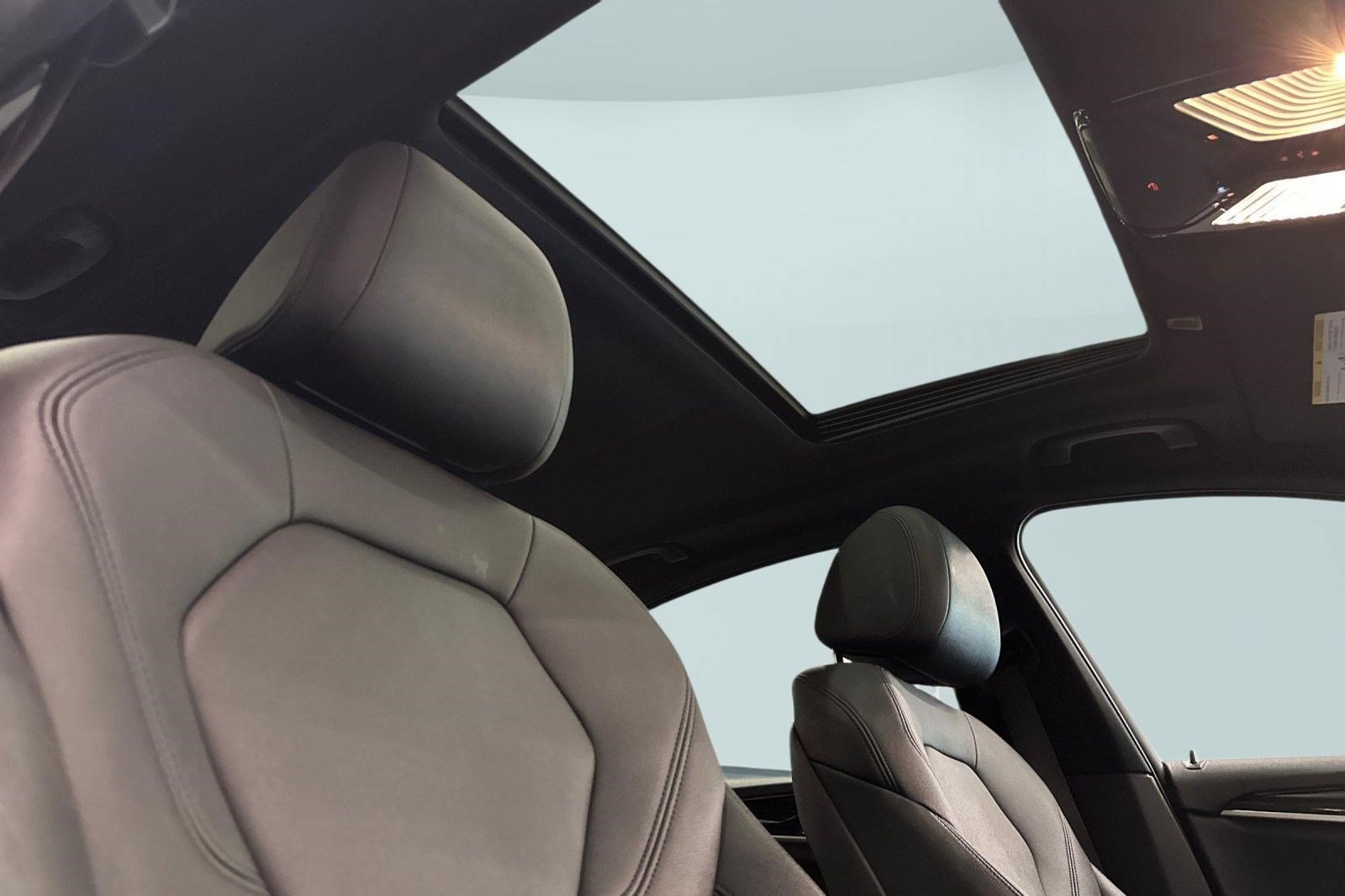 Used 2019 BMW 530i w/ Convenience Package RWD image 26