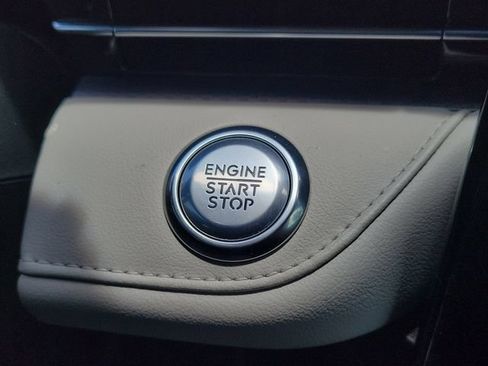 Used 2024 Lincoln Nautilus Premier AWD/4WD image 24