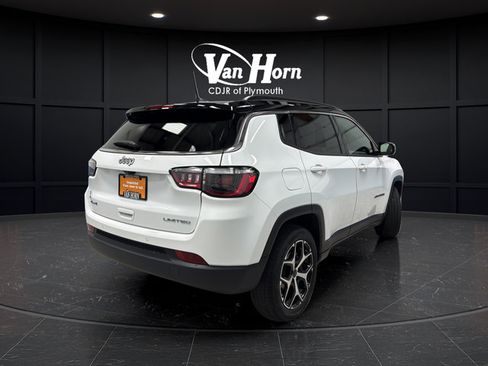 Used 2025 Jeep Compass Limited AWD/4WD image 7