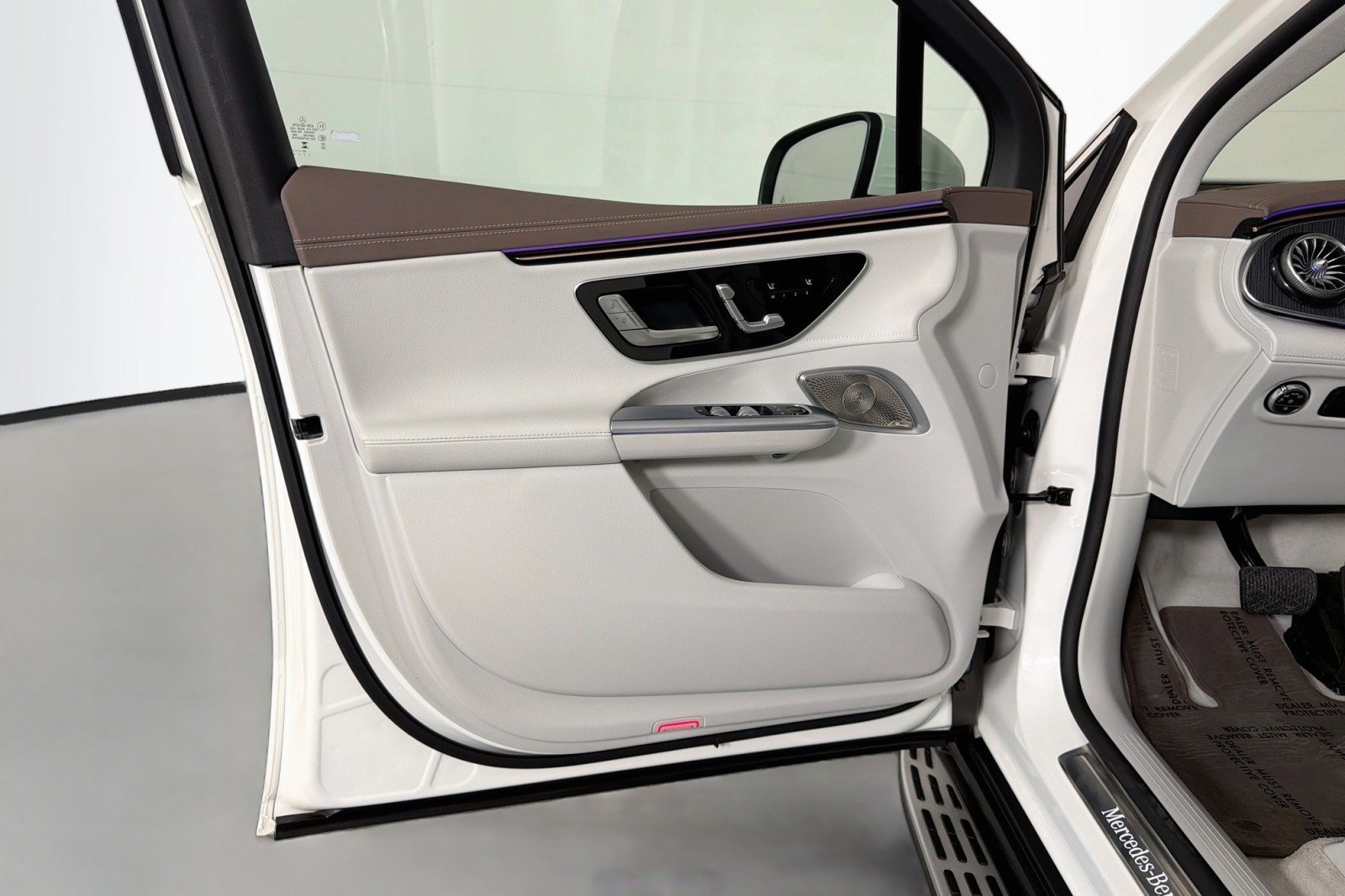Certified 2023 Mercedes-Benz EQE 350+ 4MATIC SUV image 23