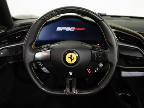 Used 2022 Ferrari SF90 Spider image 27