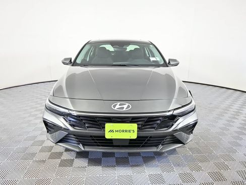 Used 2024 Hyundai Elantra SEL w/ Convenience Package FWD image 10