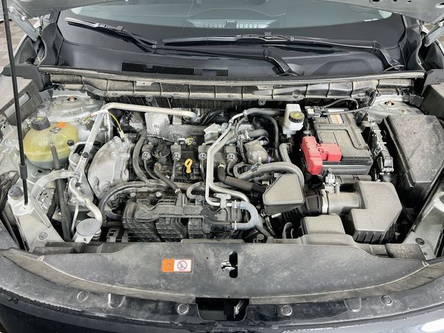 Used 2025 Mitsubishi Outlander SE FWD image 29