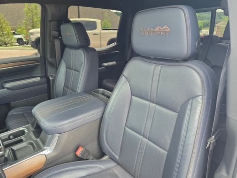 Used 2023 Chevrolet Silverado 1500 High Country AWD/4WD image 14
