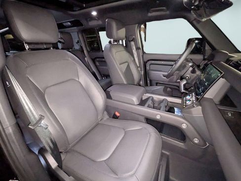 New 2026 Land Rover Defender 110 X-Dynamic SE AWD/4WD image 30