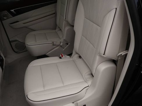 New 2026 Buick Enclave Avenir w/ Super Cruise Package AWD/4WD image 13