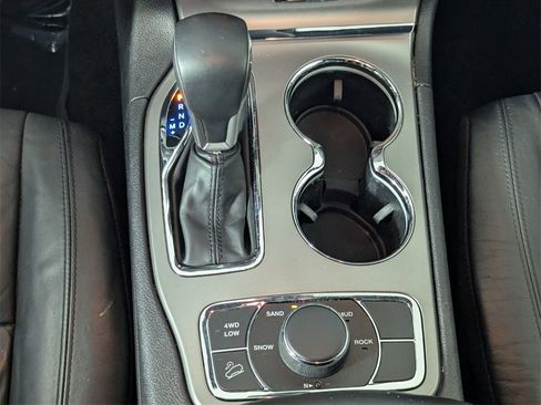 Used 2020 Jeep Grand Cherokee Limited w/ Trailer Tow Group IV image 20